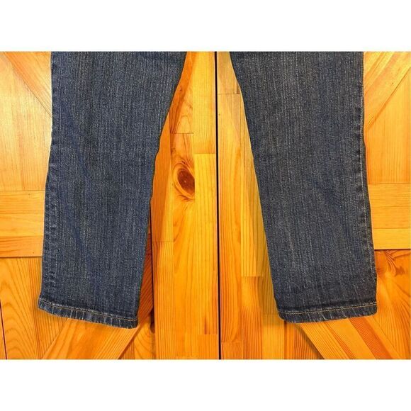 Aeropostale Capri Jeans Womens Size 1/2 Distressed (4406) - Picture 5 of 7